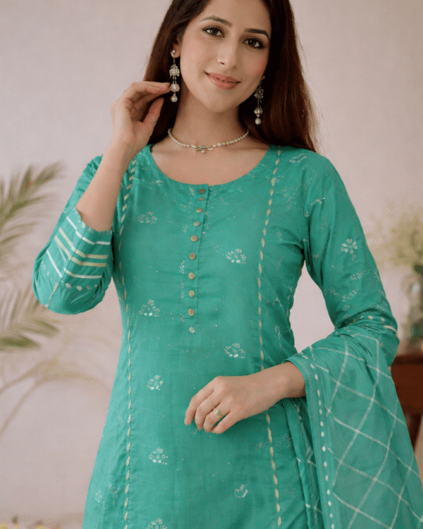 green silk embroidered kurta pant set with dupatta