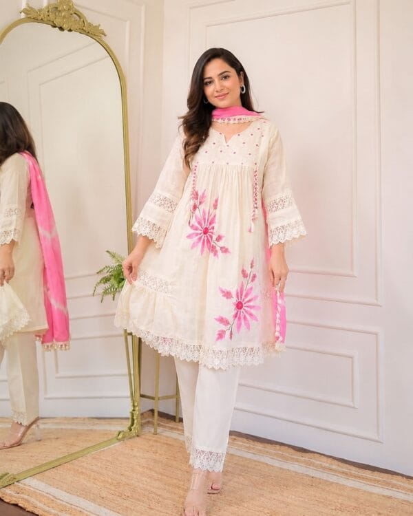 Off-White Cotton Schiffli Kurta Pant With Pink Dupatta