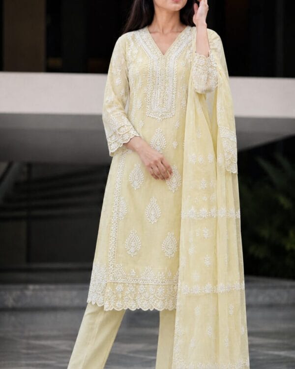Off-White Chikankari Embroidered Mul Cotton Kurta Pant With Dupatta