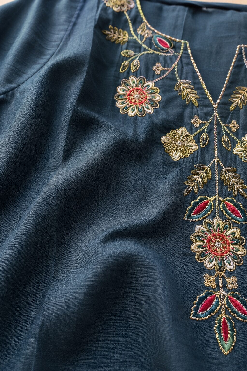 Teal Blue Silk Blend Embroidered Kurta and Pant with Dupatta - Image 3