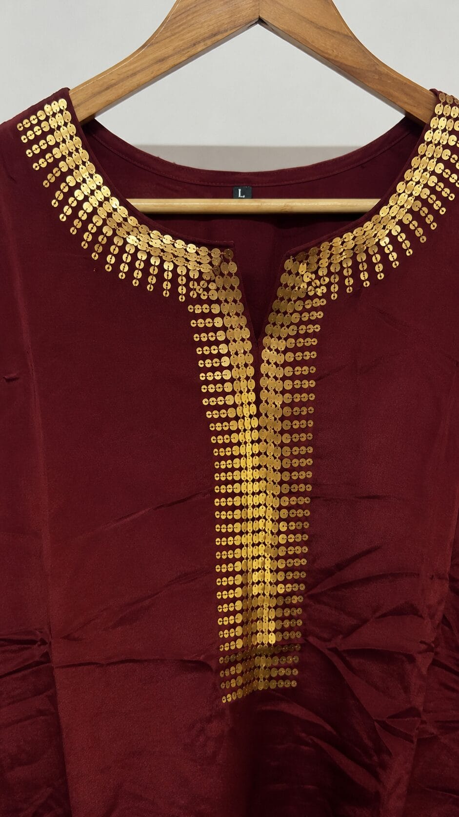 Maroon Silk Blend Embroidered Kurta Pant Set - Image 3