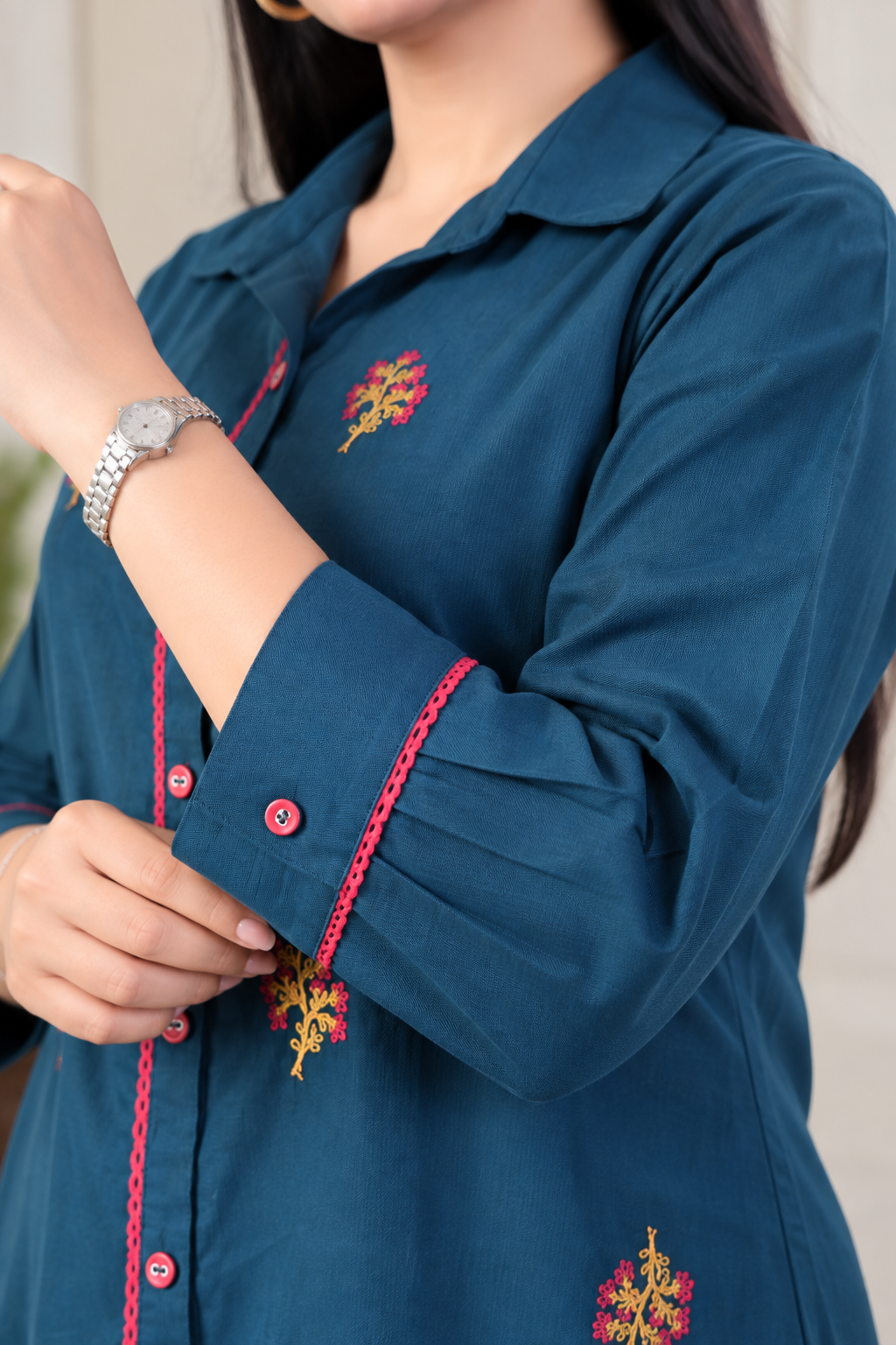 Teal Floral Embroidered Poly Viscose Kurta - Image 3