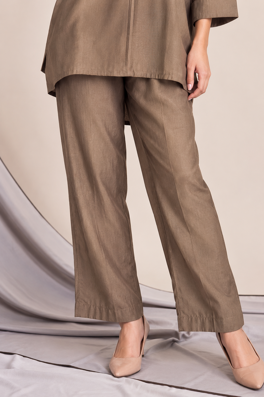 Olive Grey Embroidered Rayon Kurta Pant Set - Image 2