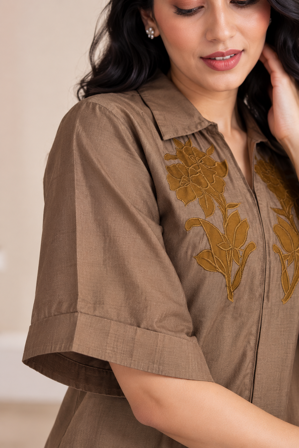 Olive Grey Embroidered Rayon Kurta Pant Set - Image 3