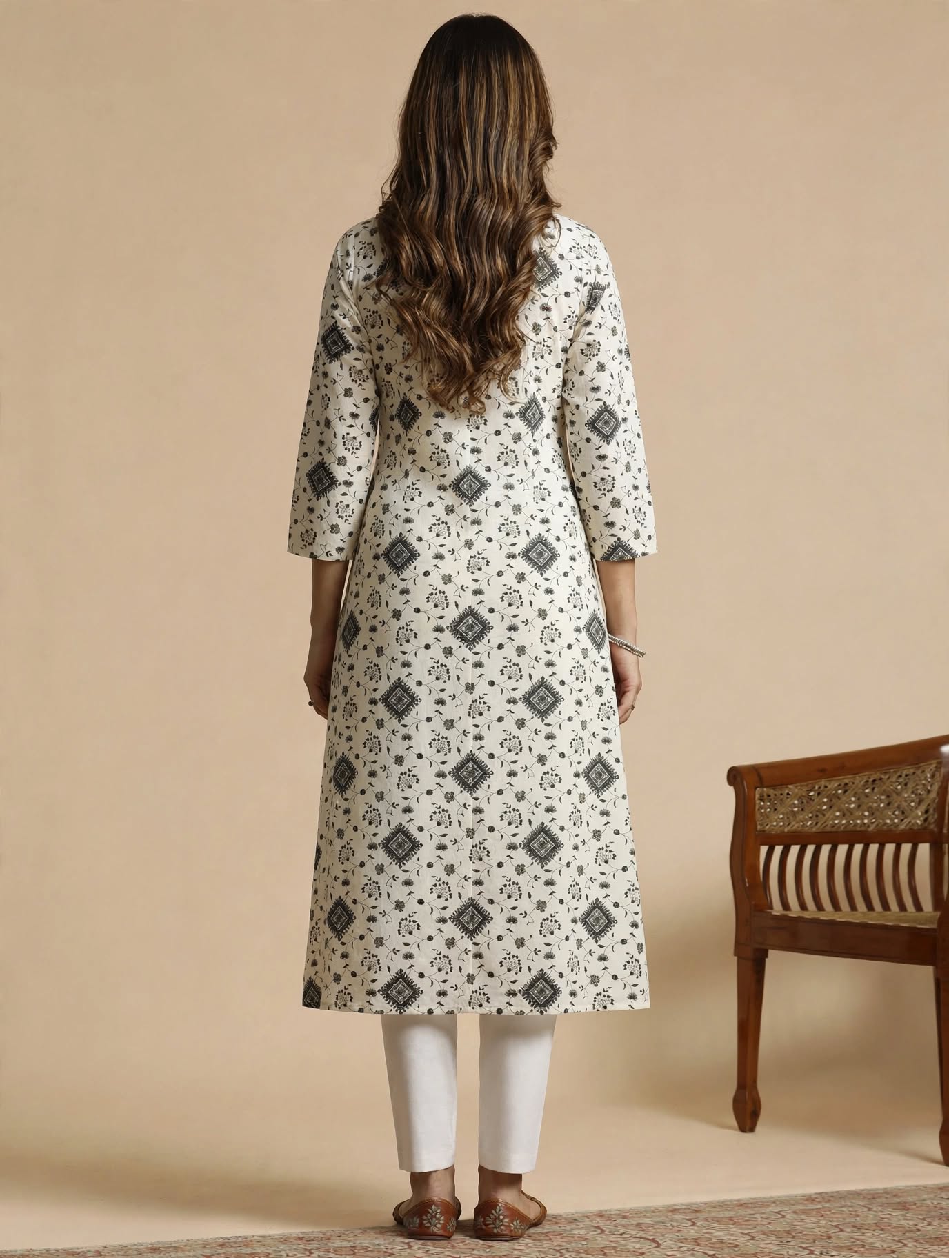 Ivory Linen-Flex Cotton Kurti with Floral Geometric Print - Image 5