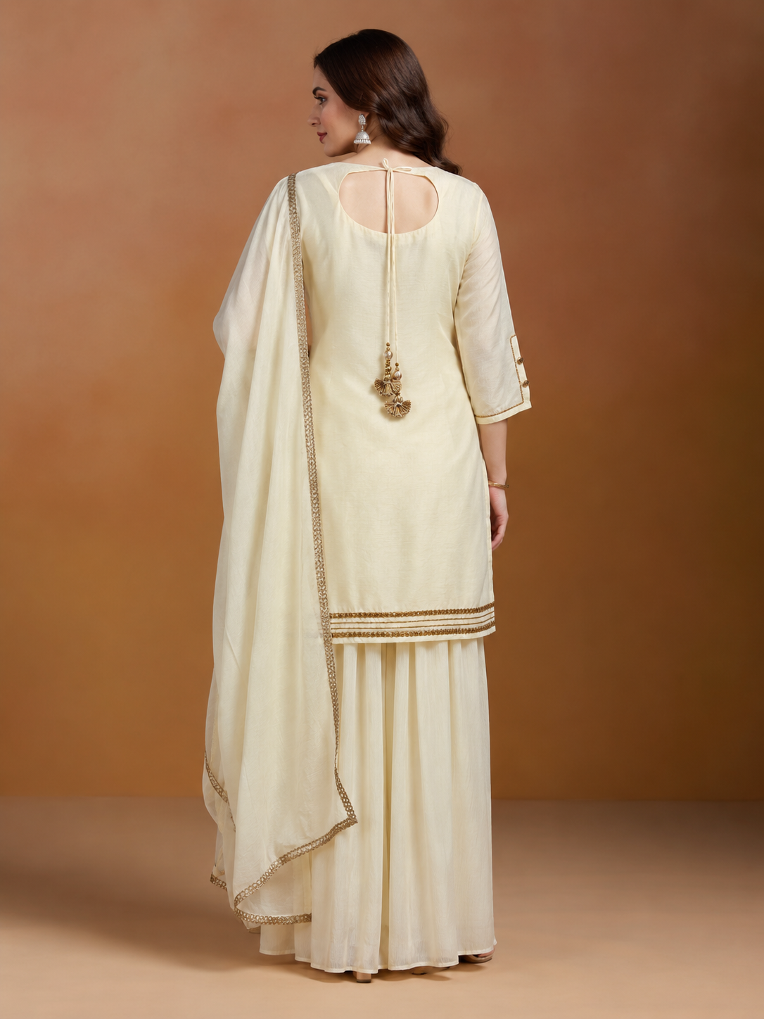 Ivory Embroidered Dola Silk Kurta and Palazzo with dupatta - Image 3