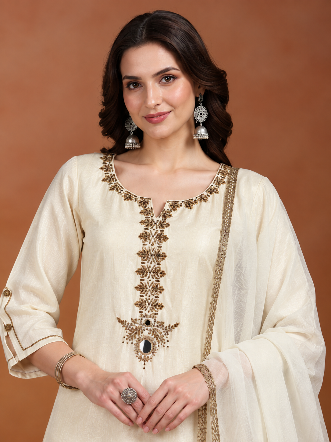 Ivory Embroidered Dola Silk Kurta and Palazzo with dupatta - Image 4